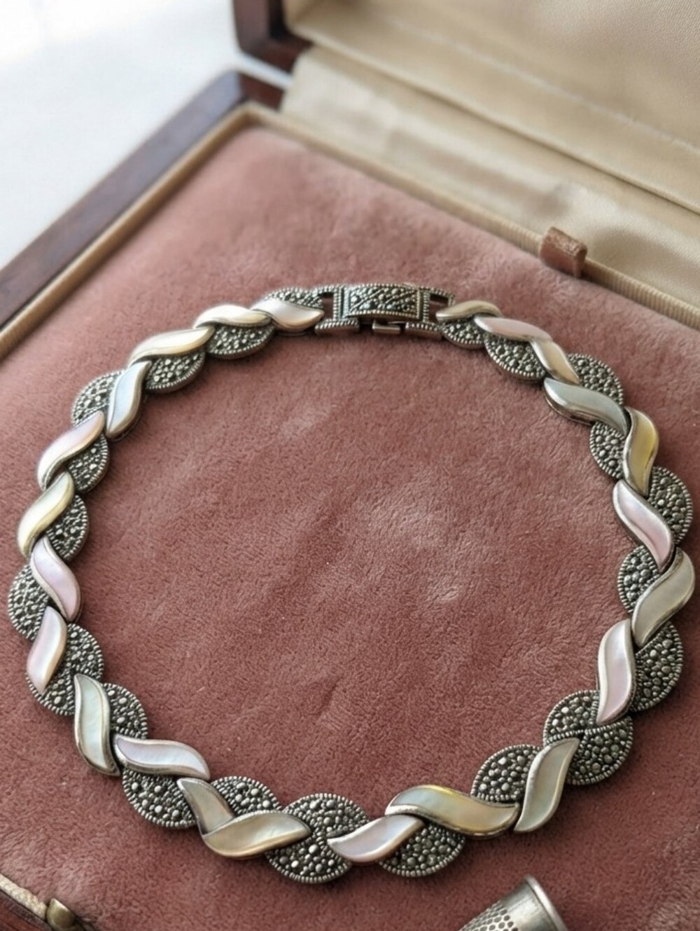 VINTAGE MARCASITE & MOTHER OF PEARL STATEMENT NECKLACE.  17 Inch.